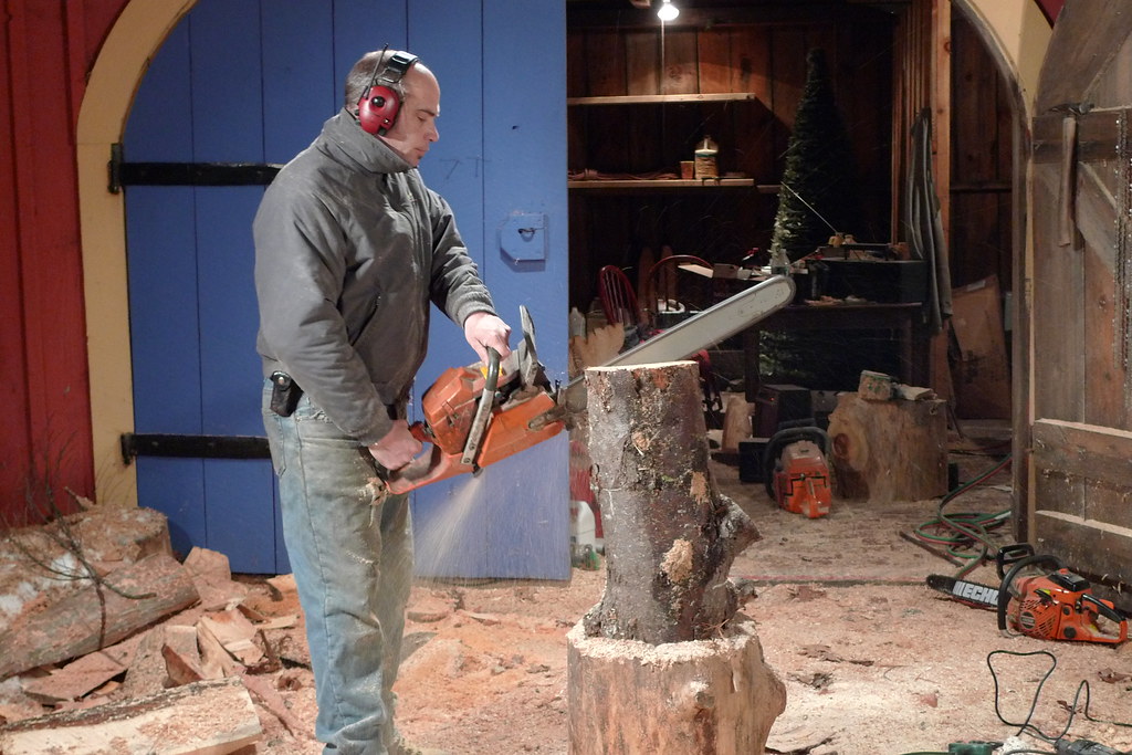 Chainsaw Carving